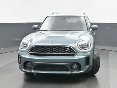 More photos of 2023 MINI Cooper S Countryman Signature at Gravity Autos Chicago, IL