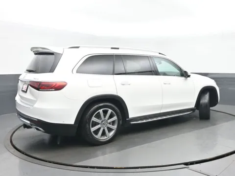 Another view of 2021 Mercedes-Benz GLS 450 for sale in Highland Park, IL at Gravity Autos Chicago