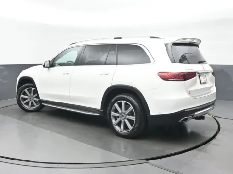 More photos of 2021 Mercedes-Benz GLS 450 at Gravity Autos Chicago, IL