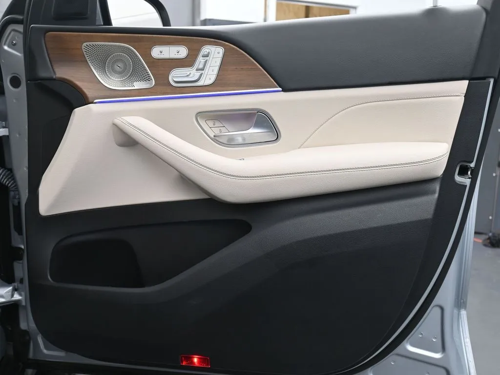 2022 Mercedes-Benz GLS GLS450 - Photo 26