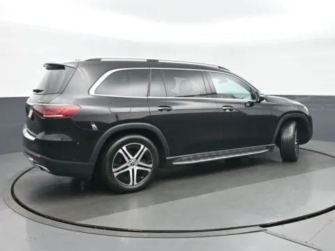 Another view of 2022 Mercedes-Benz GLS 450 for sale in Highland Park, IL at Gravity Autos Chicago