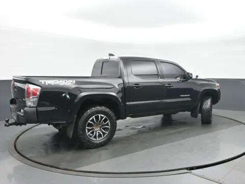 Another view of 2020 Toyota Tacoma TRD Sport for sale in Highland Park, IL at Gravity Autos Chicago