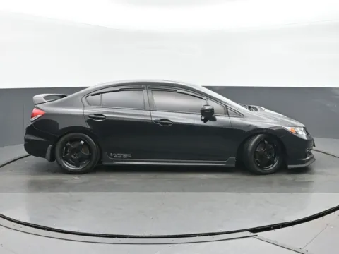 Photos of 2014 Honda Civic Si for sale in Highland Park, IL at Gravity Autos Chicago