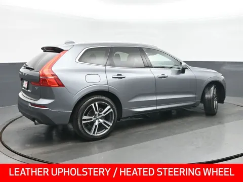Another view of 2019 Volvo XC60 T5 Momentum for sale in Highland Park, IL at Gravity Autos Chicago