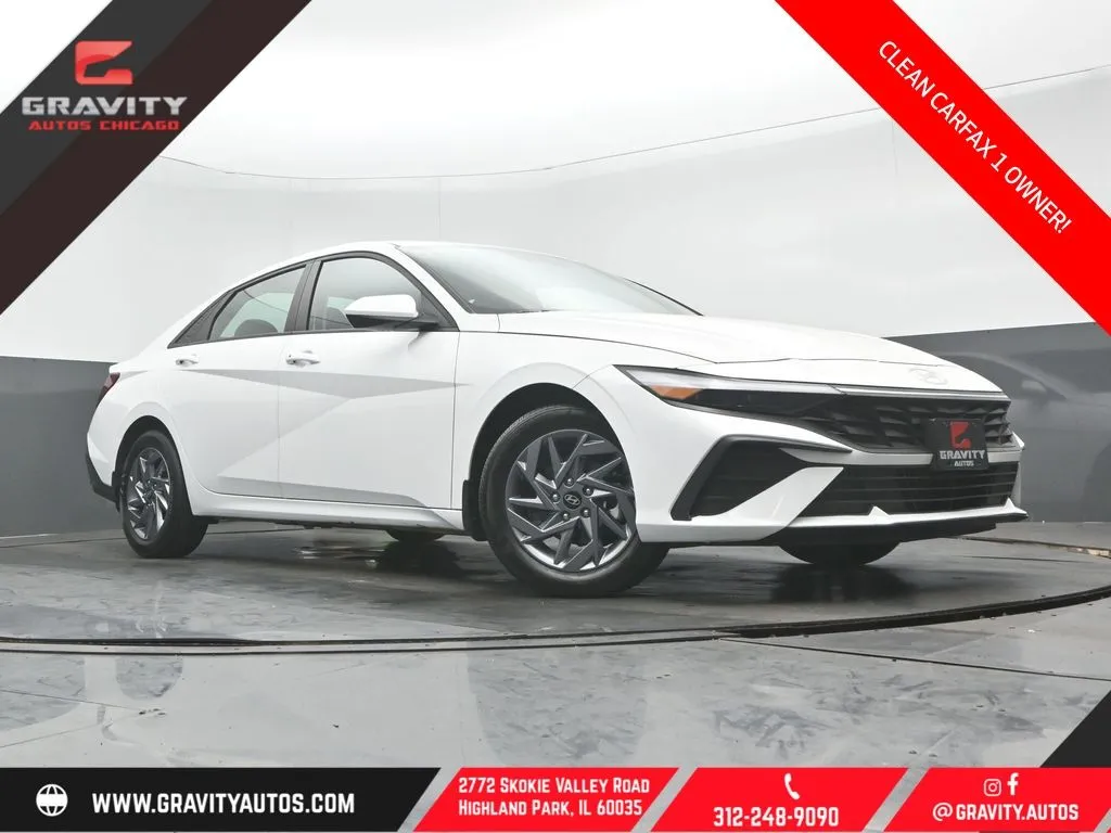 White 2024 Hyundai Elantra SEL for sale in Highland Park, IL
