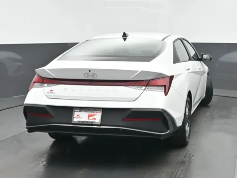 More photos of 2024 Hyundai Elantra SEL at Gravity Autos Chicago, IL