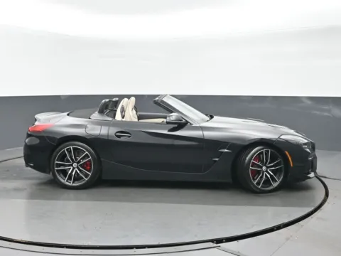 Photos of 2023 BMW Z4 sDrive M40i for sale in Highland Park, IL at Gravity Autos Chicago