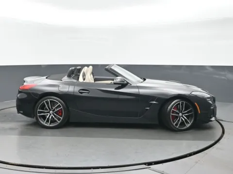 Photos of 2023 BMW Z4 sDrive M40i for sale in Highland Park, IL at Gravity Autos Chicago