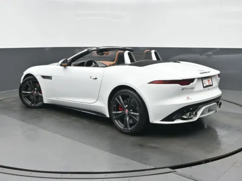 More photos of 2021 Jaguar F-TYPE R at Gravity Autos Chicago, IL