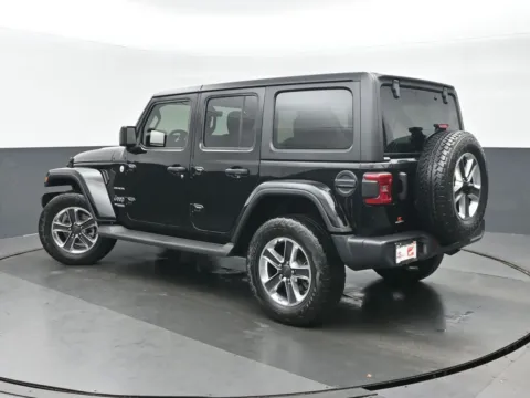 More photos of 2021 Jeep Wrangler Unlimited Sahara at Gravity Autos Chicago, IL