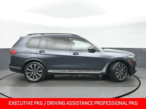 Photos of 2022 BMW X7 xDrive40i for sale in Highland Park, IL at Gravity Autos Chicago