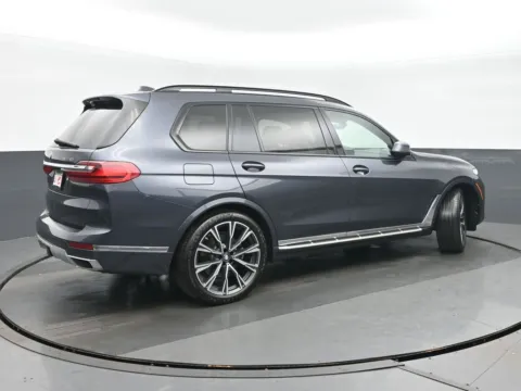 Another view of 2022 BMW X7 xDrive40i for sale in Highland Park, IL at Gravity Autos Chicago