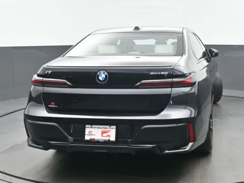 More photos of 2023 BMW i7 xDrive60 at Gravity Autos Chicago, IL