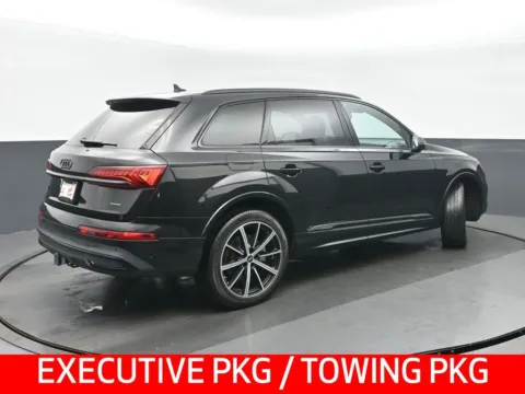 Another view of 2023 Audi Q7 55 Premium Plus for sale in Highland Park, IL at Gravity Autos Chicago