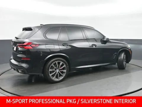 Another view of 2024 BMW X5 xDrive40i for sale in Highland Park, IL at Gravity Autos Chicago