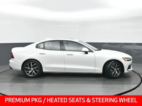 Photos of 2019 Volvo S60 T5 Momentum for sale in Highland Park, IL at Gravity Autos Chicago