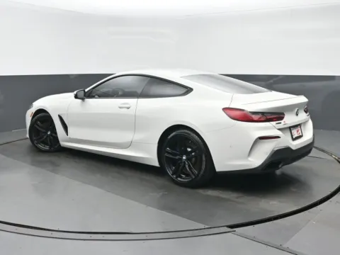 More photos of 2021 BMW 8 Series M850i xDrive at Gravity Autos Chicago, IL
