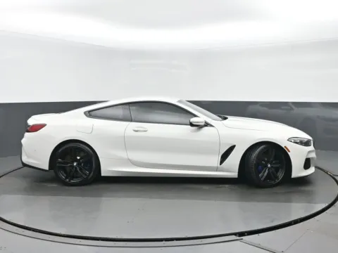 Photos of 2021 BMW 8 Series M850i xDrive for sale in Highland Park, IL at Gravity Autos Chicago