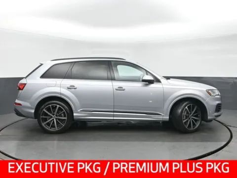 Photos of 2021 Audi Q7 55 Premium Plus for sale in Highland Park, IL at Gravity Autos Chicago