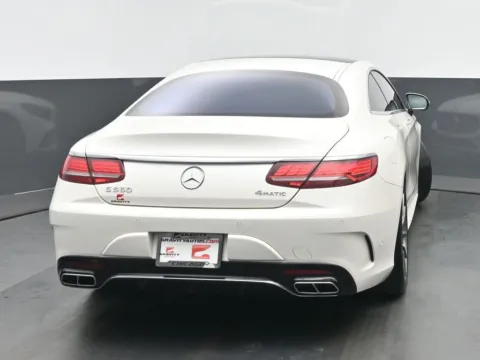 More photos of 2019 Mercedes-Benz S-Class S 560 at Gravity Autos Chicago, IL