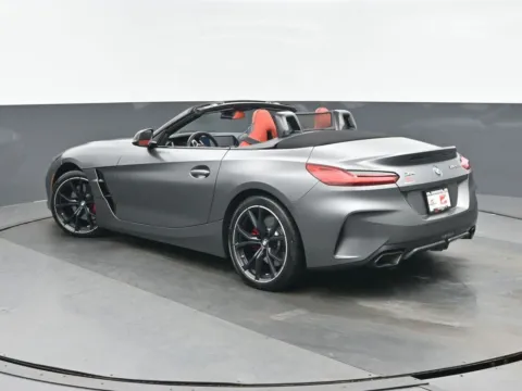 More photos of 2024 BMW Z4 sDrive M40i at Gravity Autos Chicago, IL