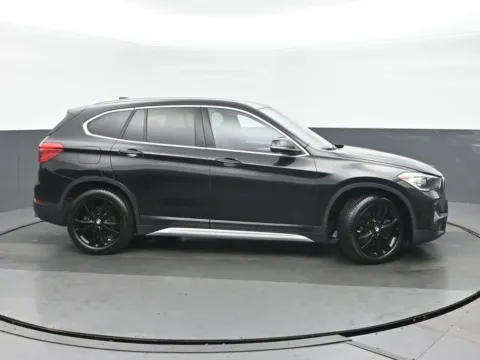 Photos of 2020 BMW X1 xDrive28i for sale in Highland Park, IL at Gravity Autos Chicago