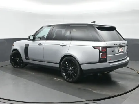 More photos of 2020 Land Rover Range Rover HSE at Gravity Autos Chicago, IL