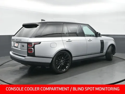 Another view of 2020 Land Rover Range Rover HSE for sale in Highland Park, IL at Gravity Autos Chicago
