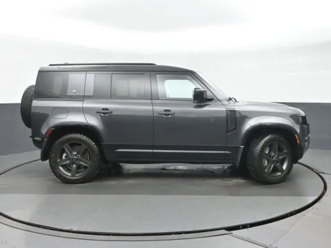 Photos of 2023 Land Rover Defender 110 X-Dynamic SE for sale in Highland Park, IL at Gravity Autos Chicago