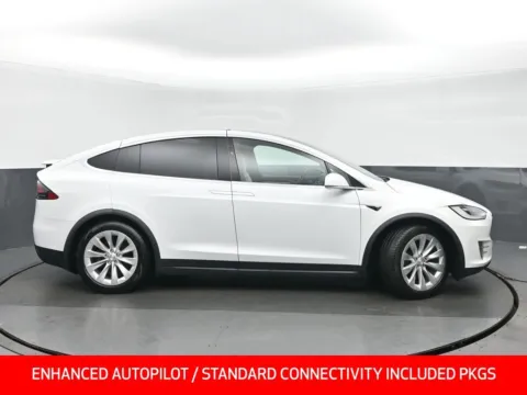 Photos of 2018 Tesla Model X 100D for sale in Highland Park, IL at Gravity Autos Chicago