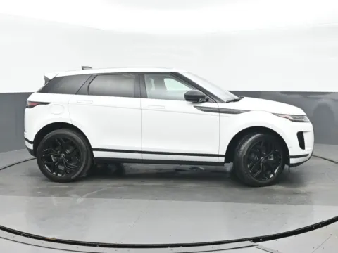 Photos of 2020 Land Rover Range Rover Evoque SE for sale in Highland Park, IL at Gravity Autos Chicago