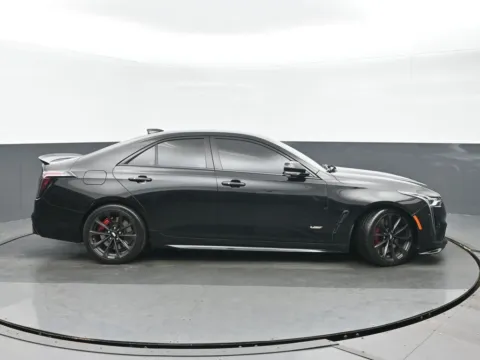 Photos of 2022 Cadillac CT4 V-Series for sale in Highland Park, IL at Gravity Autos Chicago