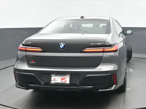 More photos of 2023 BMW i7 xDrive60 at Gravity Autos Chicago, IL