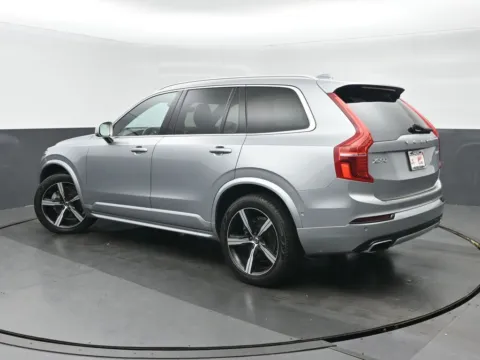 More photos of 2019 Volvo XC90 T6 R-Design at Gravity Autos Chicago, IL