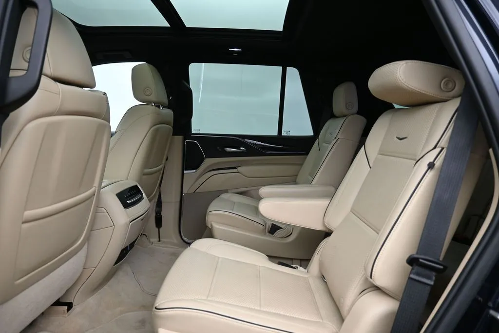 2021 Cadillac Escalade Premium Luxury - Photo 22