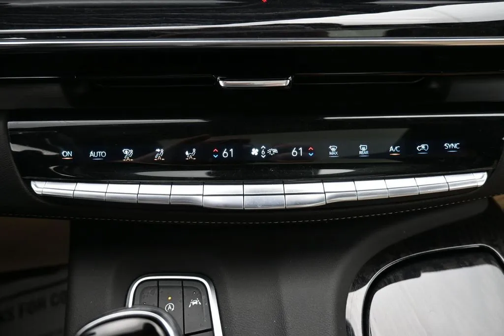 2021 Cadillac Escalade Premium Luxury - Photo 17