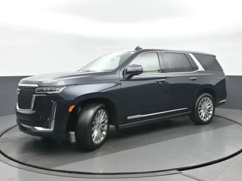 Another view of 2021 Cadillac Escalade Premium Luxury for sale in Highland Park, IL at Gravity Autos Chicago