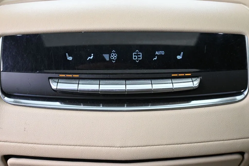 2021 Cadillac Escalade Premium Luxury - Photo 23