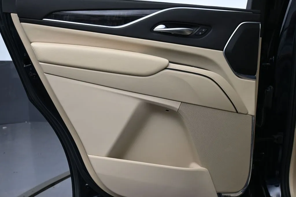 2021 Cadillac Escalade Premium Luxury - Photo 21