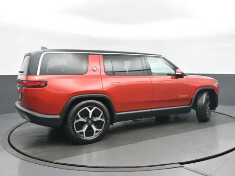 Another view of 2024 Rivian R1S Adventure for sale in Highland Park, IL at Gravity Autos Chicago