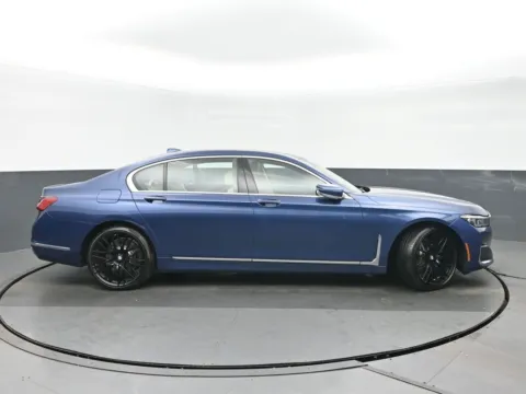 Photos of 2022 BMW 7 Series 750i xDrive for sale in Highland Park, IL at Gravity Autos Chicago