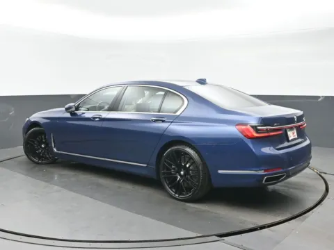 More photos of 2022 BMW 7 Series 750i xDrive at Gravity Autos Chicago, IL
