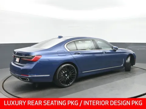 Another view of 2022 BMW 7 Series 750i xDrive for sale in Highland Park, IL at Gravity Autos Chicago