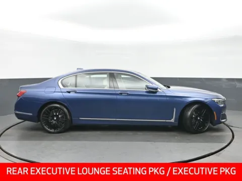 Photos of 2022 BMW 7 Series 750i xDrive for sale in Highland Park, IL at Gravity Autos Chicago