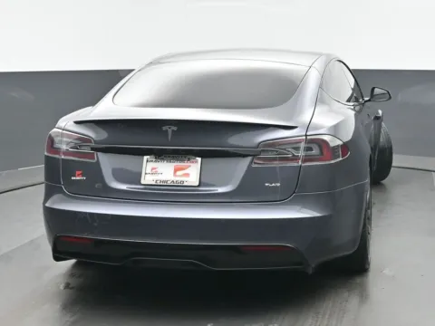 More photos of 2021 Tesla Model S Plaid at Gravity Autos Chicago, IL