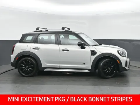 Photos of 2023 MINI Cooper S Countryman Signature for sale in Highland Park, IL at Gravity Autos Chicago