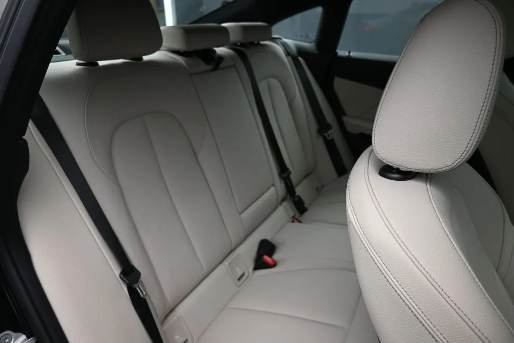 2023 BMW 2 Series M235i - Photo 25