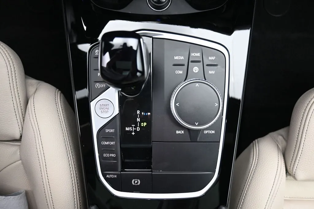 2023 BMW 2 Series M235i - Photo 19