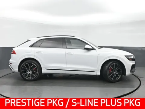 Photos of 2023 Audi Q8 55 Prestige for sale in Highland Park, IL at Gravity Autos Chicago