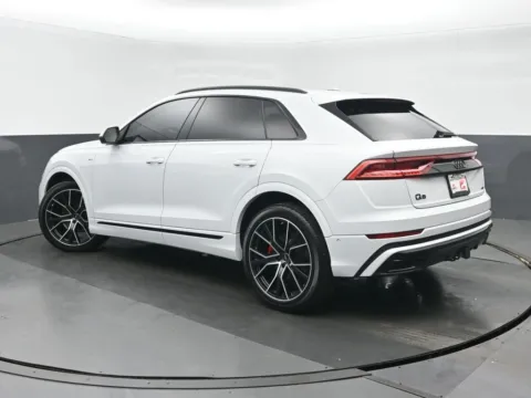 More photos of 2023 Audi Q8 55 Prestige at Gravity Autos Chicago, IL